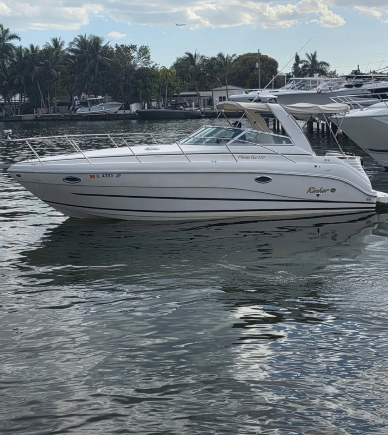 Sea Ray 36 — frame 1 of 4