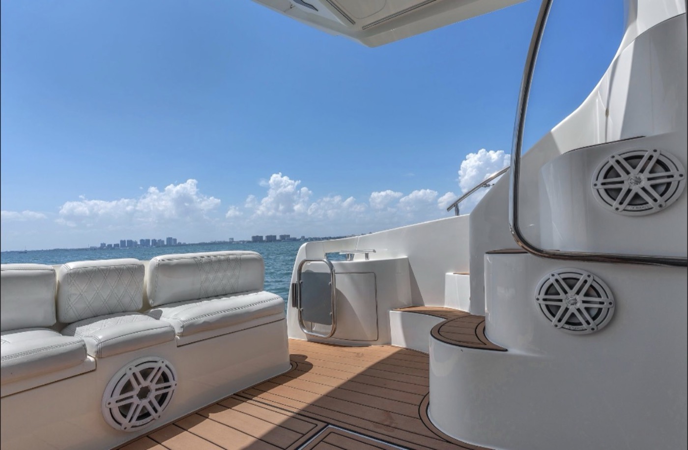 Azimut 50 II — frame 6 of 19