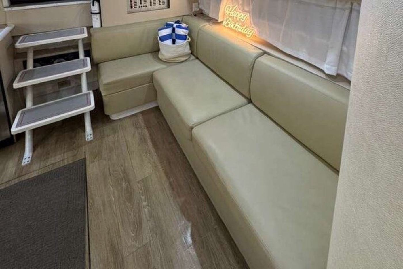 Wellcraft 50 — frame 30 of 40