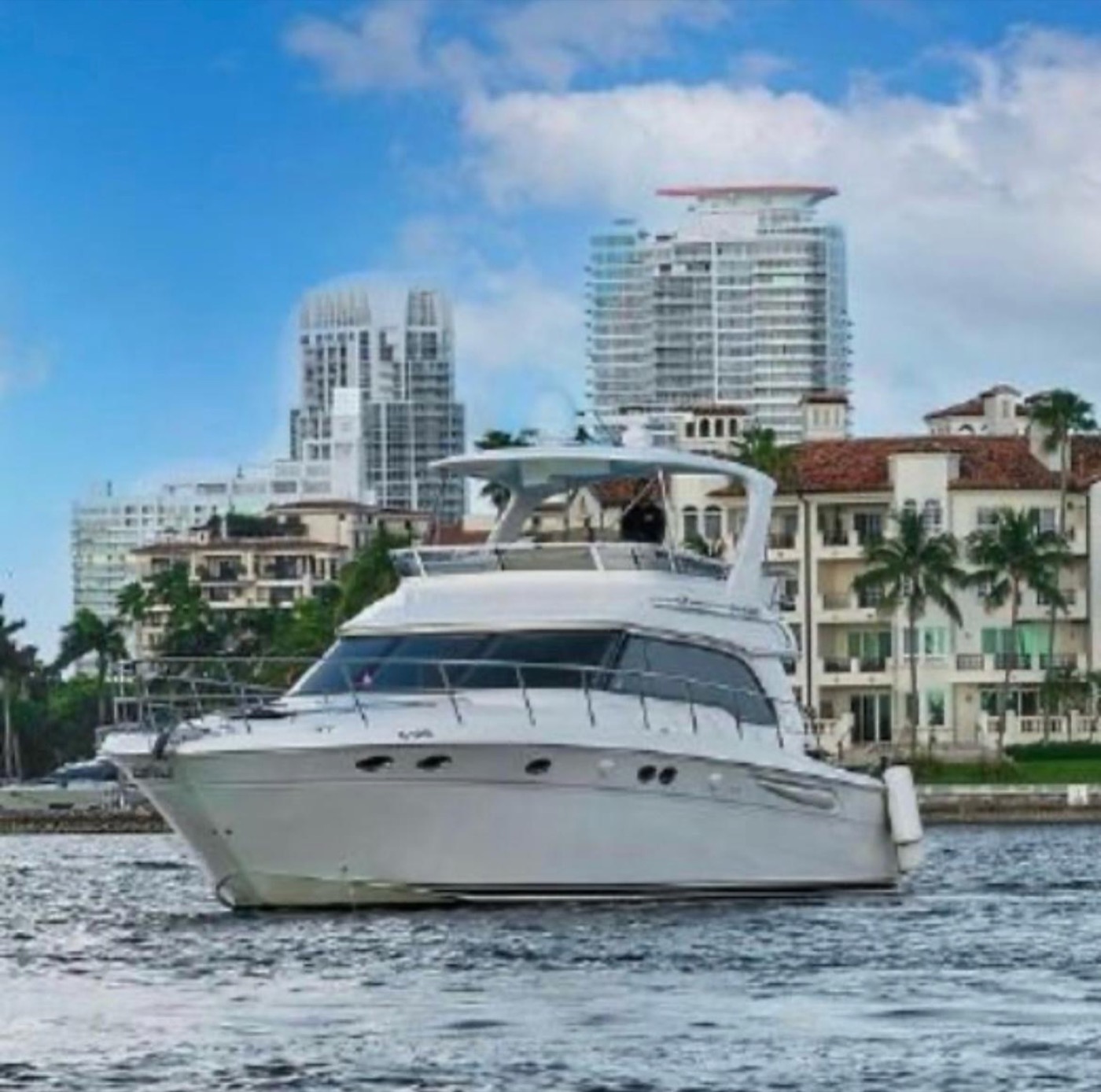 Sea Ray 55 — frame 1 of 20