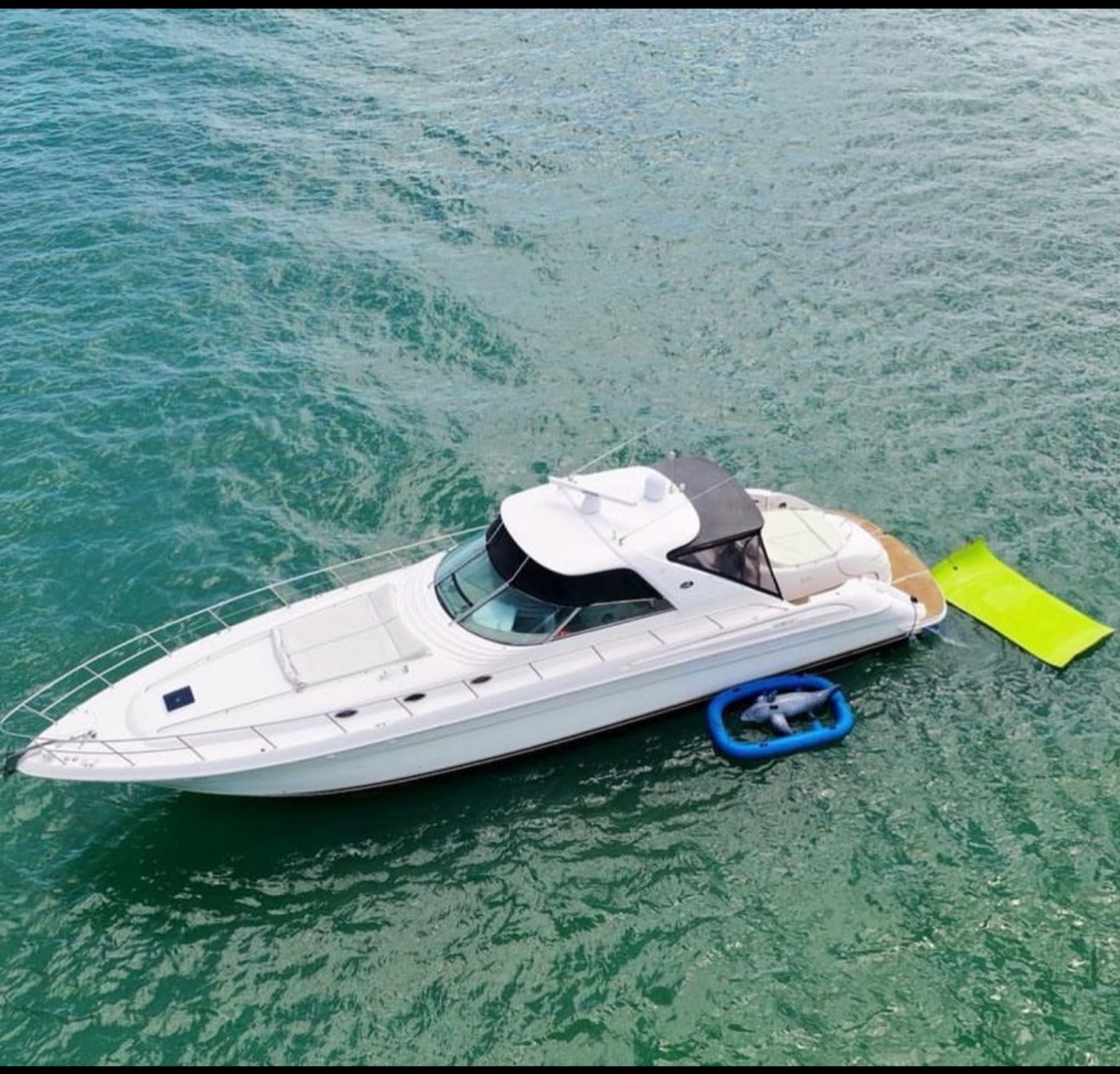 Sea Ray 70 — frame 1 of 7